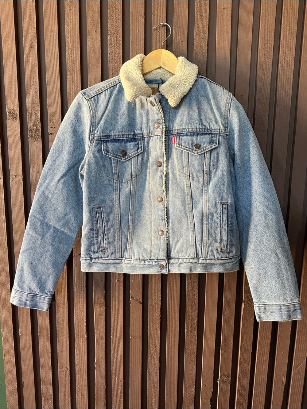 Levi's Light Blue Denim Jacket with Cream Sherpa Collar Womens S